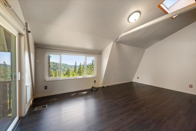 1360 Loka Ln, Greenwood, CA 95635