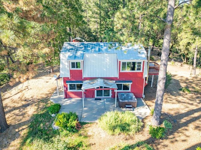 1360 Loka Ln, Greenwood, CA 95635