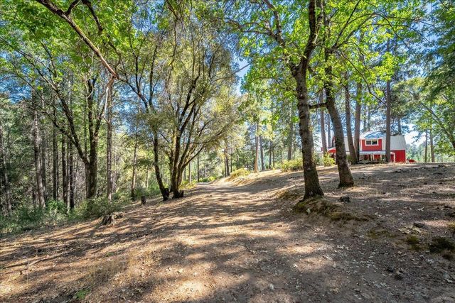 1360 Loka Ln, Greenwood, CA 95635