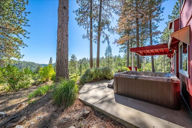 1360 Loka Ln, Greenwood, CA 95635