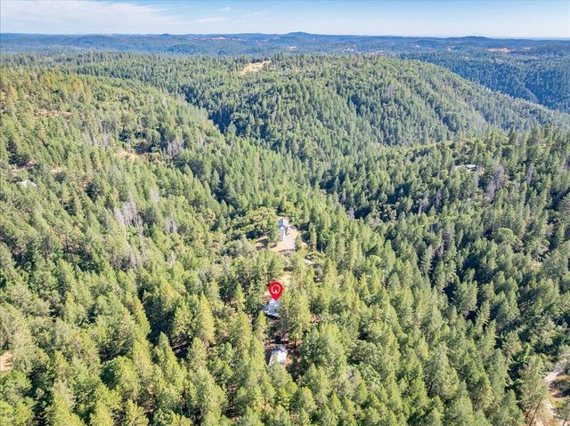 1360 Loka Ln, Greenwood, CA 95635