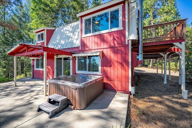1360 Loka Ln, Greenwood, CA 95635