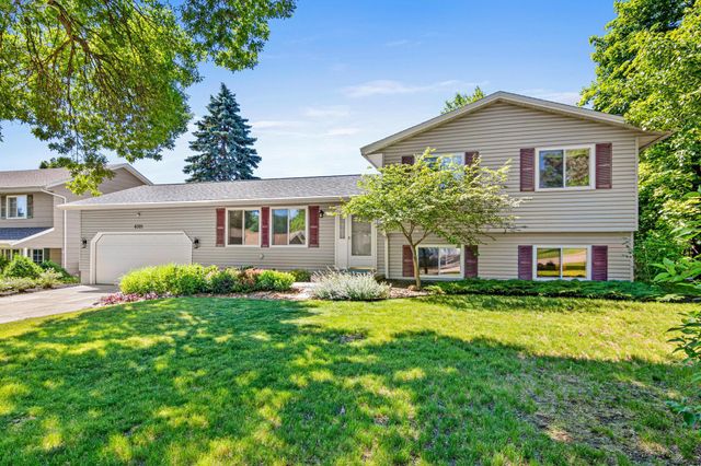 6321 Edgemont Circle N, Brooklyn Park, MN 55428