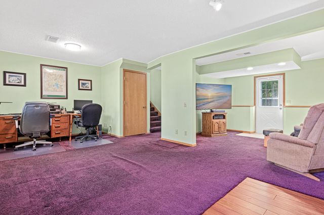 6321 Edgemont Circle N, Brooklyn Park, MN 55428