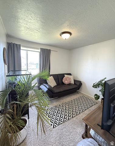 6042 W 5700 S, Hooper, UT 84315