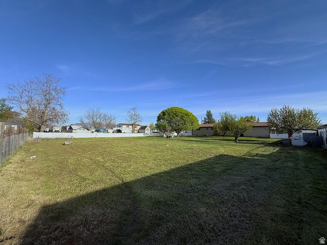 6042 W 5700 S, Hooper, UT 84315