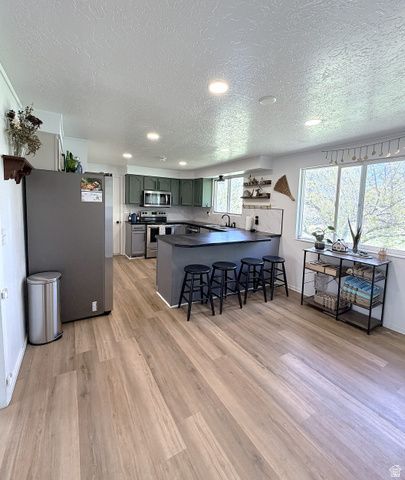 6042 W 5700 S, Hooper, UT 84315
