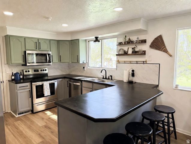 6042 W 5700 S, Hooper, UT 84315