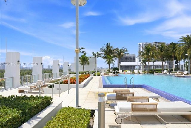 1776 Polk St 703, Hollywood, FL 33020