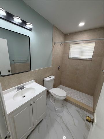 218 SW 1st Court, Pompano Beach, FL 33060