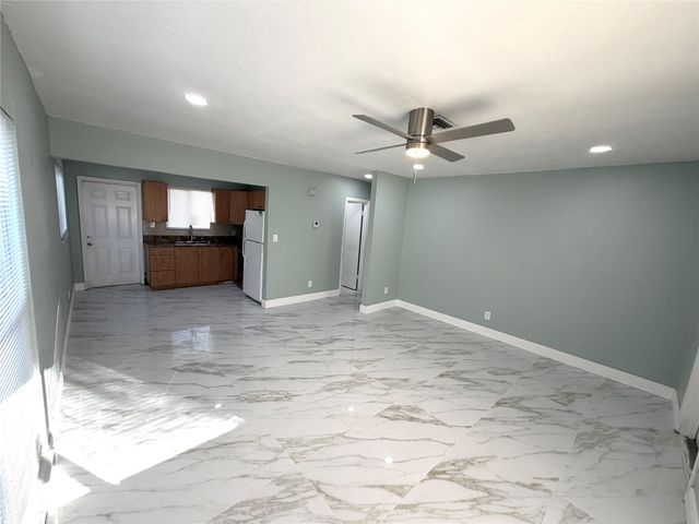 218 SW 1st Court, Pompano Beach, FL 33060