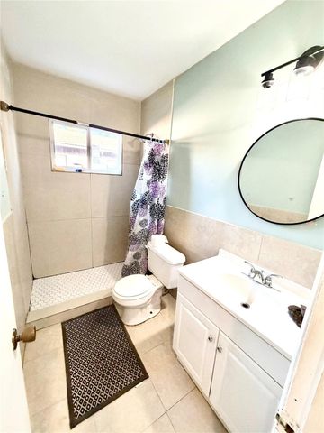 218 SW 1st Court, Pompano Beach, FL 33060