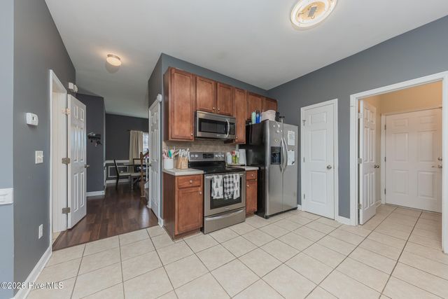 140 Moonstone Court, Jacksonville, NC 28546