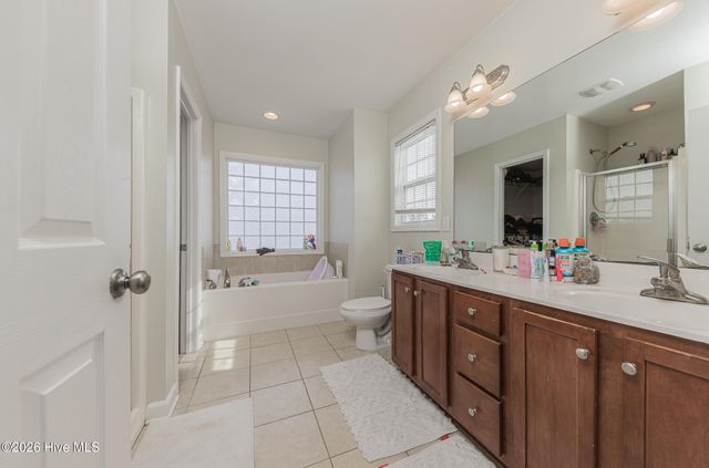 140 Moonstone Court, Jacksonville, NC 28546