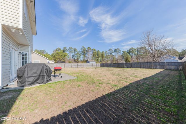 140 Moonstone Court, Jacksonville, NC 28546