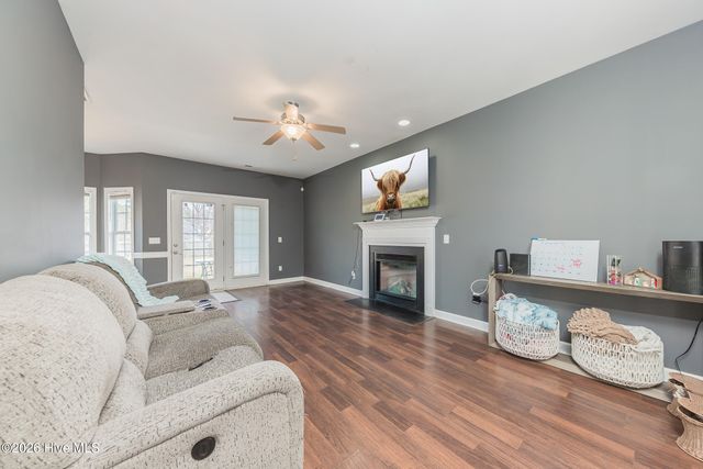 140 Moonstone Court, Jacksonville, NC 28546