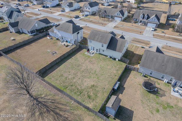 140 Moonstone Court, Jacksonville, NC 28546