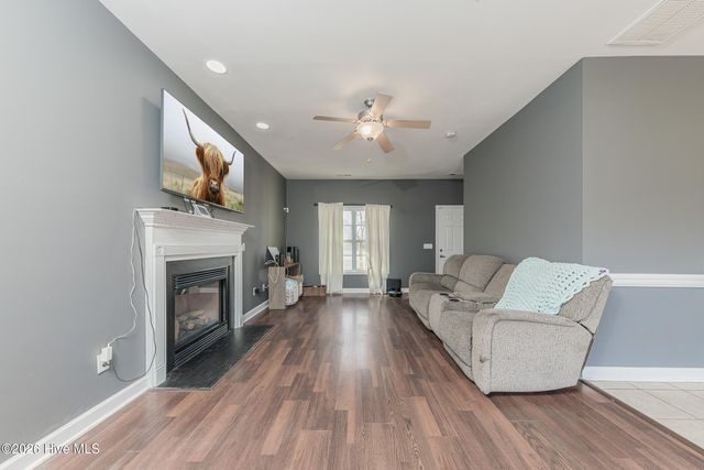 140 Moonstone Court, Jacksonville, NC 28546