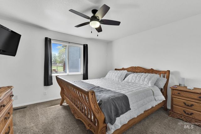 1601 Essington Ct, Nampa, ID 83686