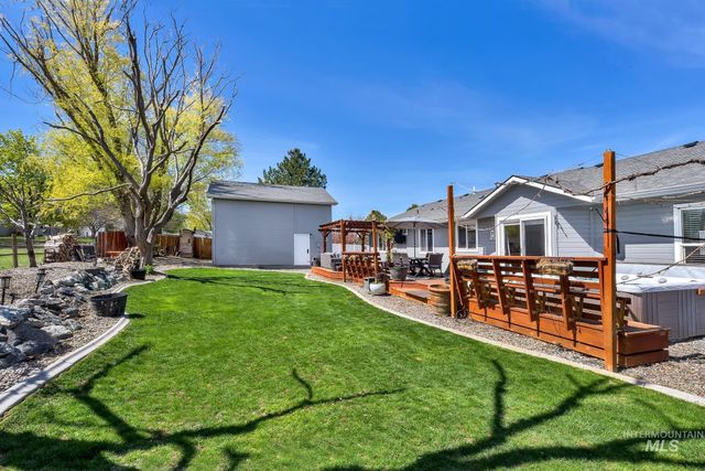 1601 Essington Ct, Nampa, ID 83686