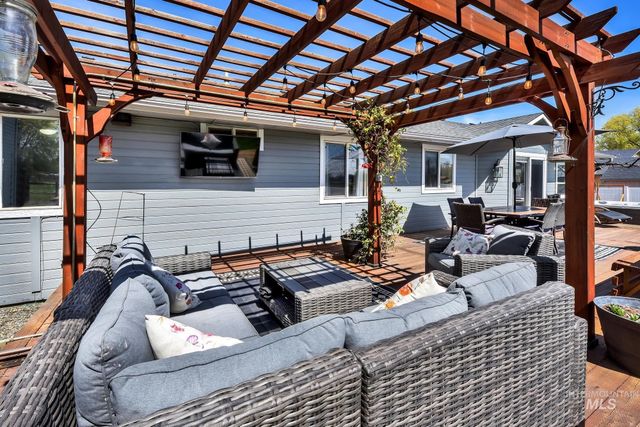 1601 Essington Ct, Nampa, ID 83686