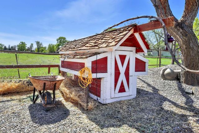 1601 Essington Ct, Nampa, ID 83686