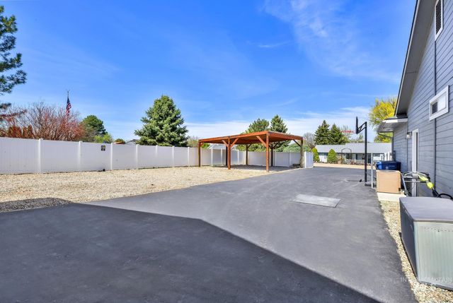 1601 Essington Ct, Nampa, ID 83686