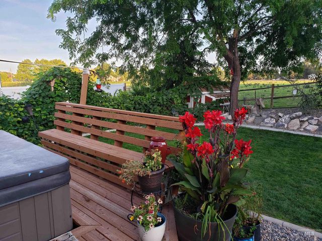 1601 Essington Ct, Nampa, ID 83686