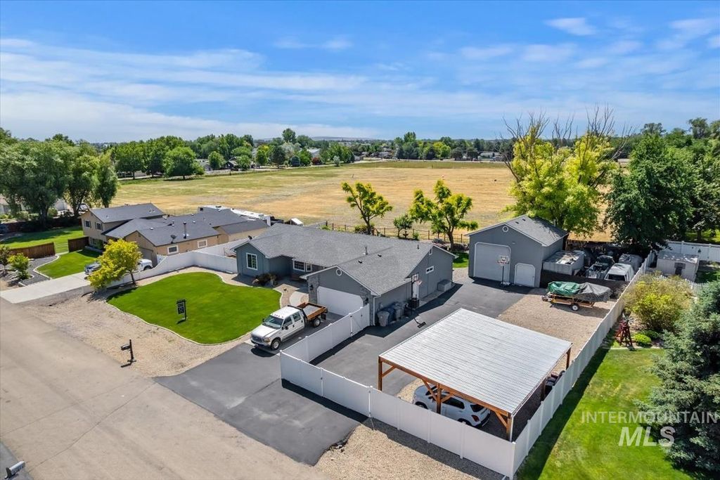 1601 Essington Ct, Nampa, ID 83686