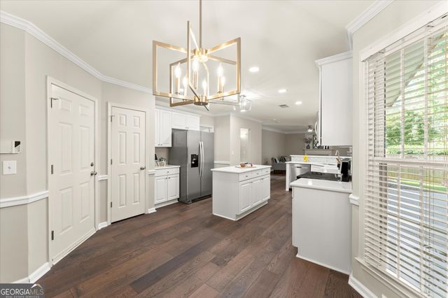 2316 Woodcrest Drive SE, Smyrna, GA 30082