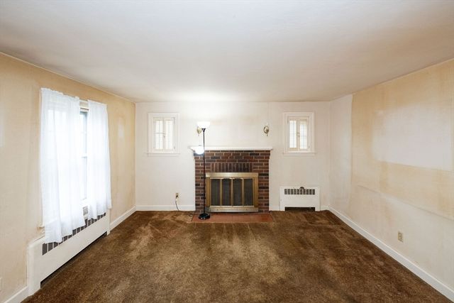 402 Prospect St, West Boylston, MA 01583