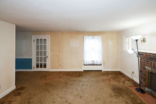 402 Prospect St, West Boylston, MA 01583
