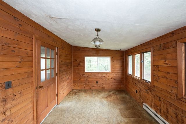 402 Prospect St, West Boylston, MA 01583