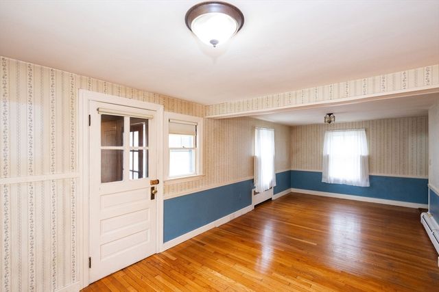 402 Prospect St, West Boylston, MA 01583
