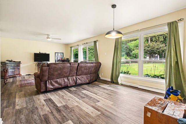 1510 Springbrook Drive, Elkhart, IN 46514