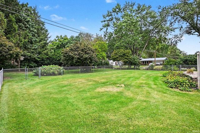 1510 Springbrook Drive, Elkhart, IN 46514
