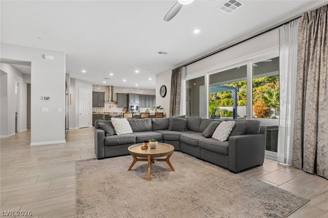 7716 Tioga Ridge Court, Las Vegas, NV 89117