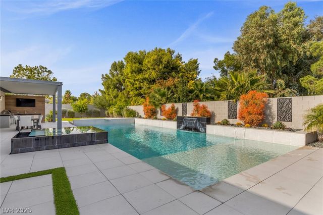 7716 Tioga Ridge Court, Las Vegas, NV 89117