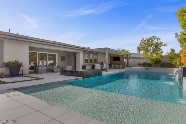 7716 Tioga Ridge Court, Las Vegas, NV 89117