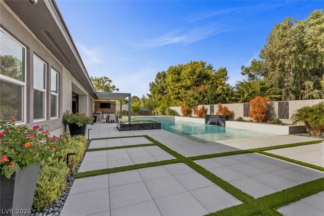 7716 Tioga Ridge Court, Las Vegas, NV 89117