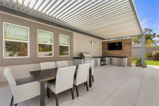 7716 Tioga Ridge Court, Las Vegas, NV 89117