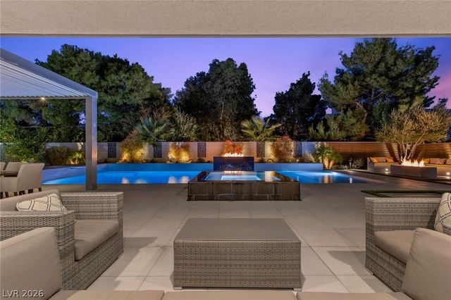 7716 Tioga Ridge Court, Las Vegas, NV 89117