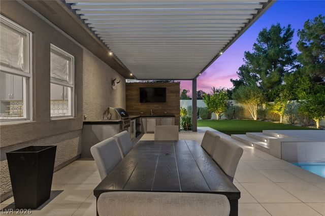 7716 Tioga Ridge Court, Las Vegas, NV 89117