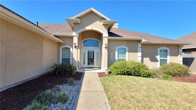 1818 Amos Ct, Corpus Christi, TX 78418