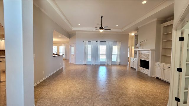 1818 Amos Ct, Corpus Christi, TX 78418