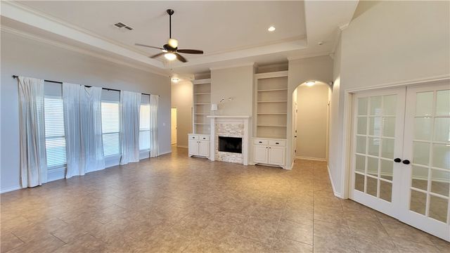 1818 Amos Ct, Corpus Christi, TX 78418