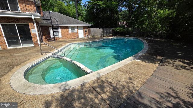 3901 LAKESIDE CT, Dunkirk, MD 20754