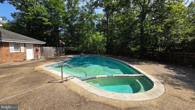 3901 LAKESIDE CT, Dunkirk, MD 20754