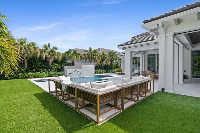 918 Surfsedge Way, Indian River Shores, FL 32963