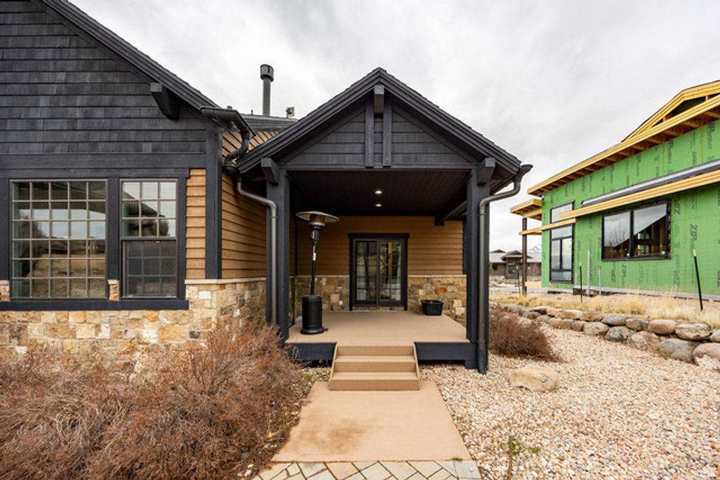 Image 36 of property listing at 618 N HAYSTACK MOUNTAIN DR, Heber City, UT 84032